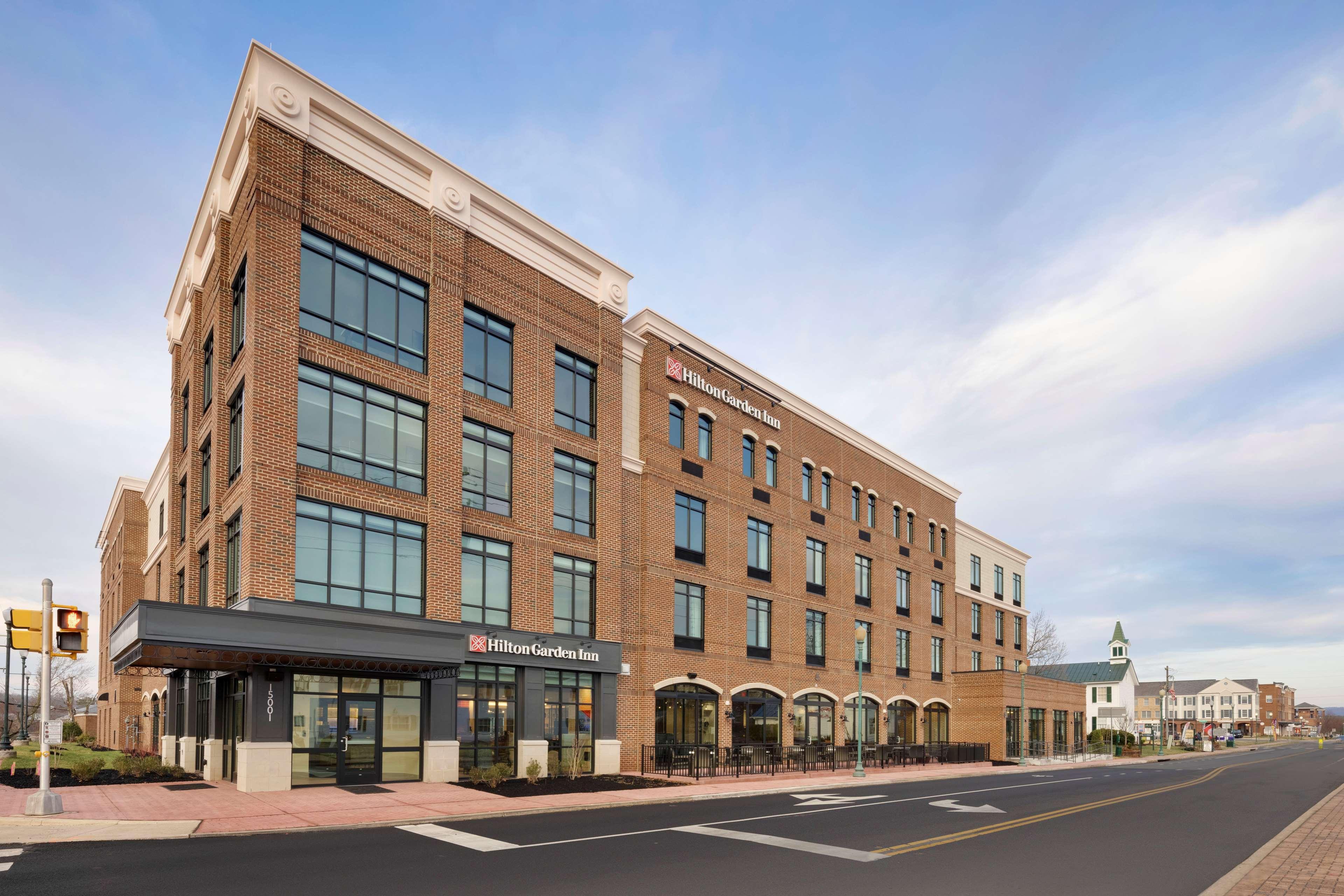 Hilton Garden Inn Haymarket Kültér fotó