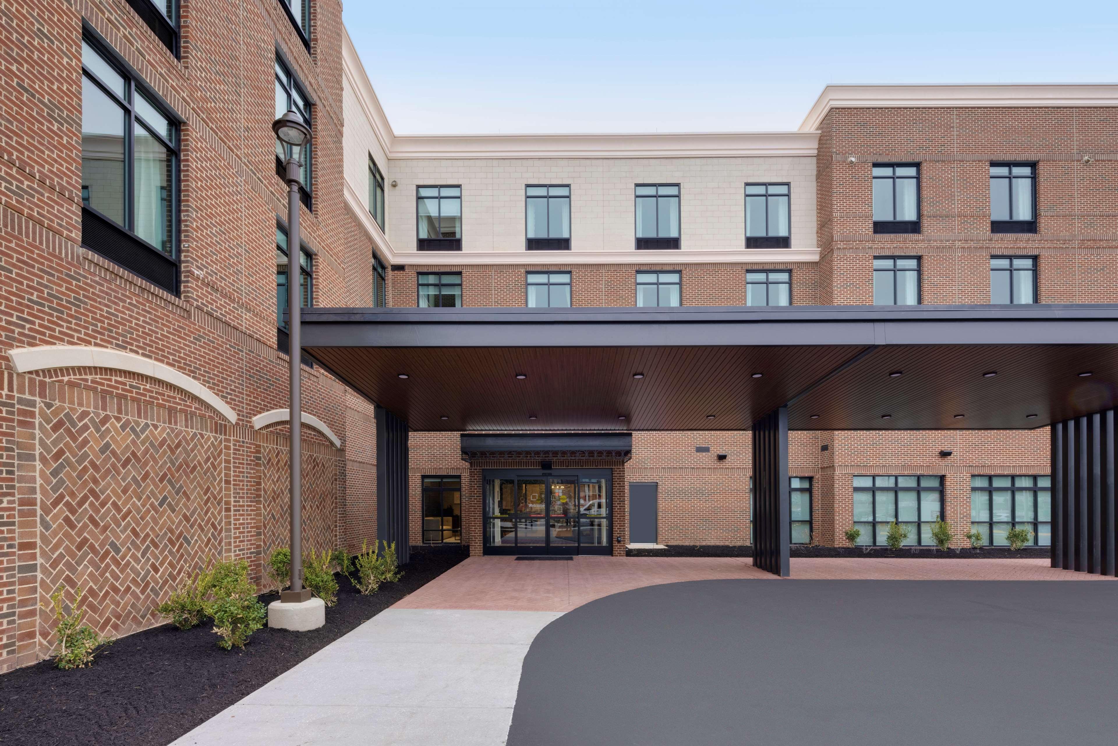 Hilton Garden Inn Haymarket Kültér fotó