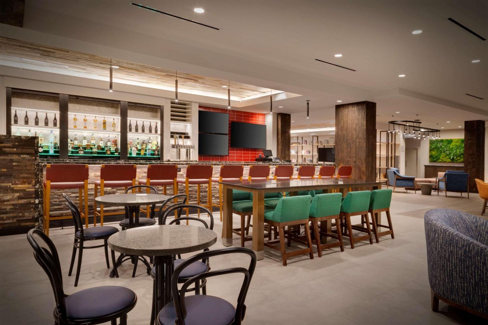 Hilton Garden Inn Haymarket Kültér fotó
