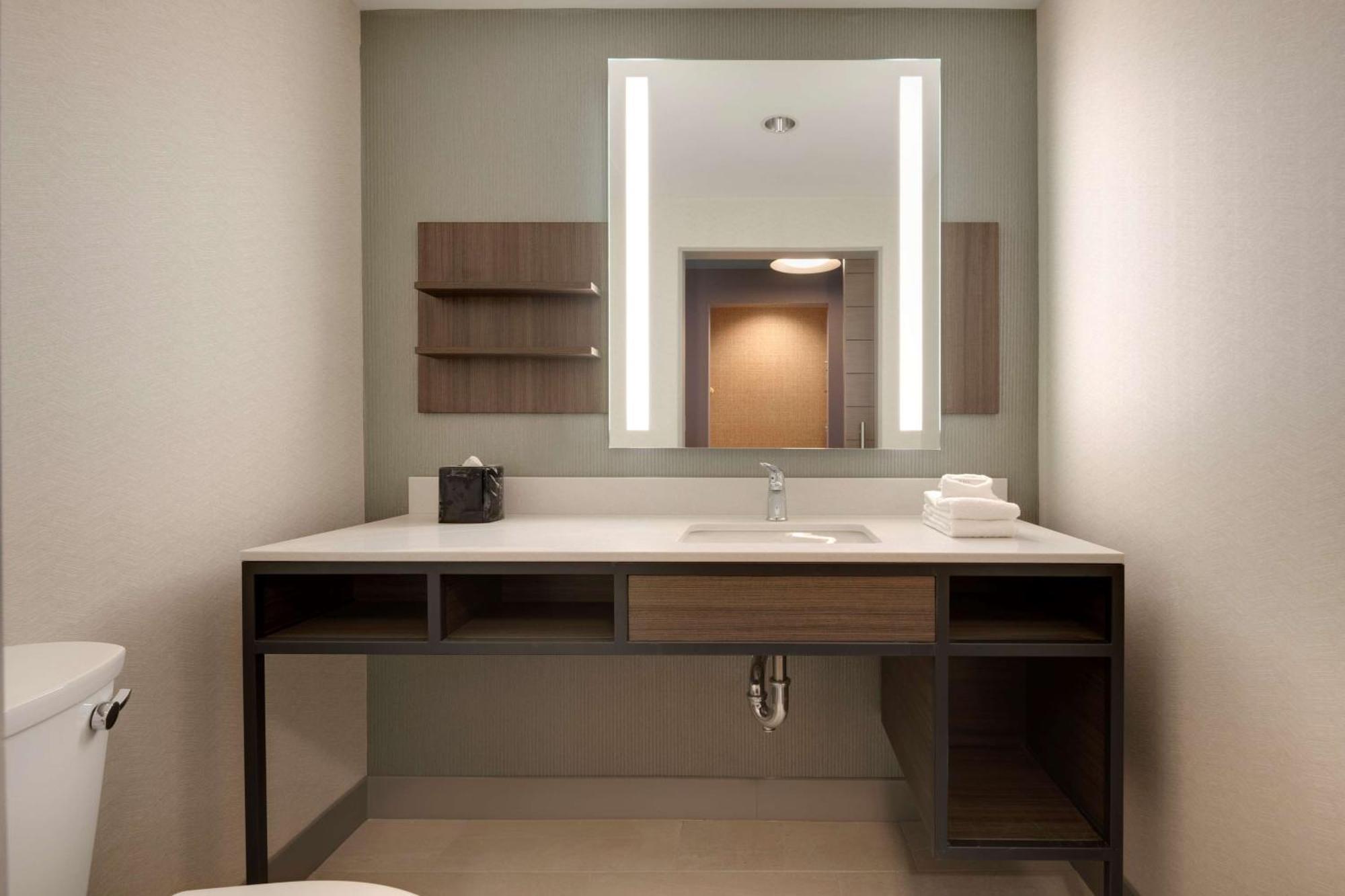 Hilton Garden Inn Haymarket Kültér fotó